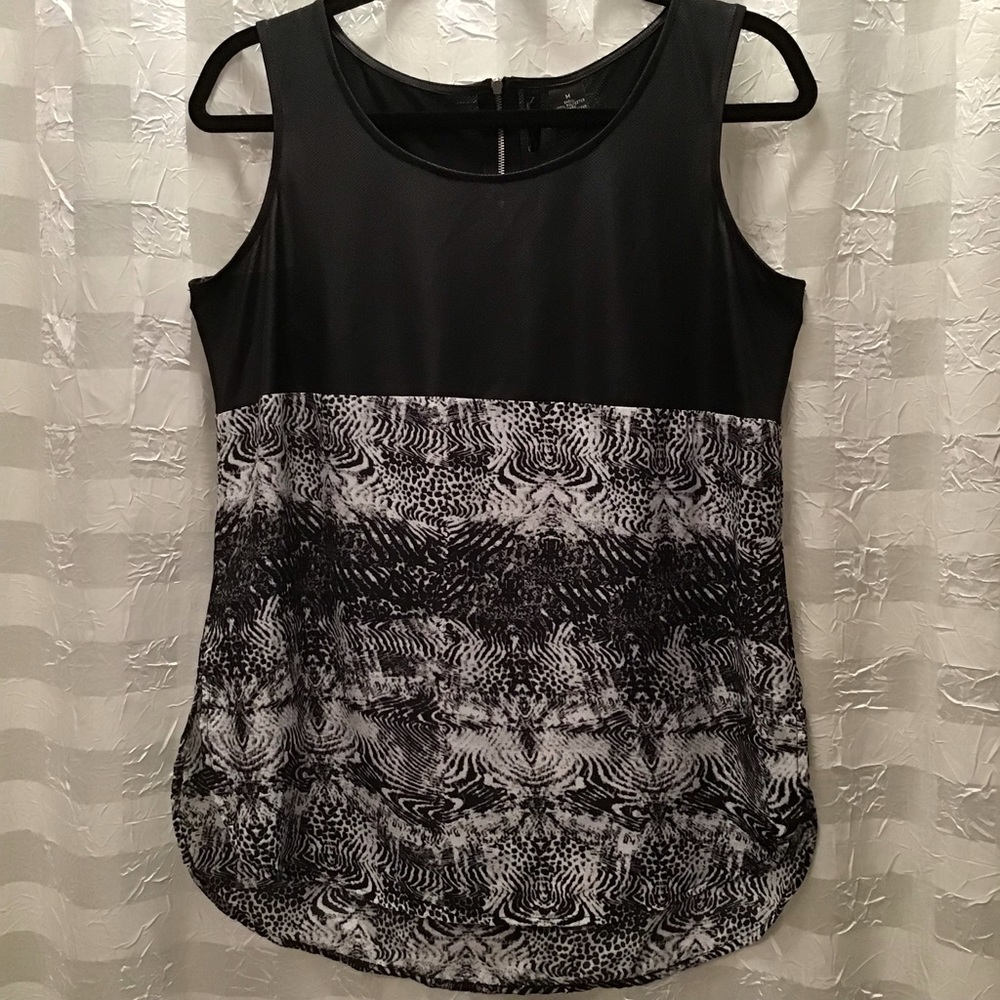 Nue Options Black & White High Low Tank, Size M